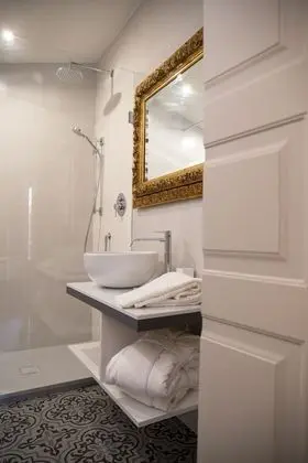 Superior Tek Büyük Yataklı Oda