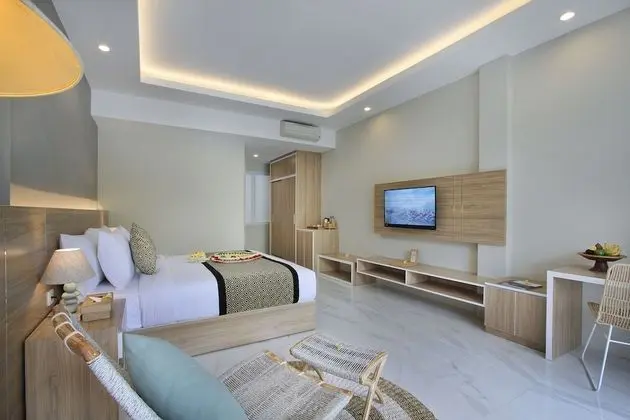 Deluxe Tek Büyük veya İki Ayrı Yataklı Oda, 1 En Büyük (King) Boy Yatak, Havuz Manzaralı