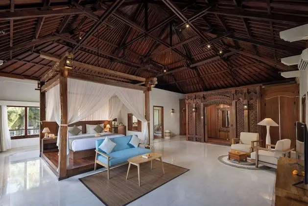 Premier Villa (with Daily Afternoon Tea)