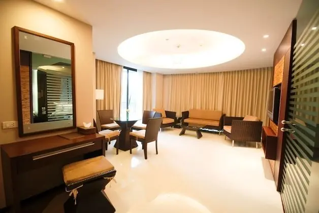 Suite at Pool