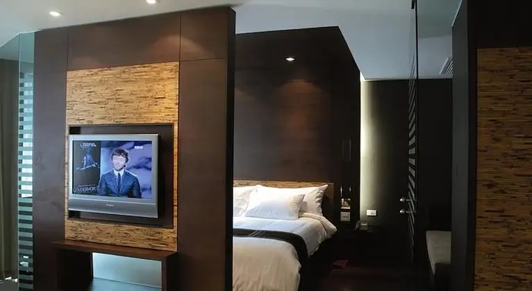 Suite at Pool