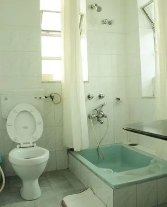 Superior Tek Büyük veya İki Ayrı Yataklı Oda