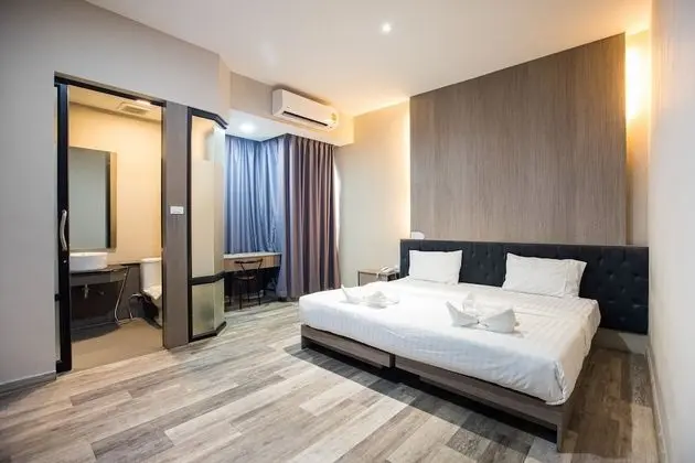 Superior King Room