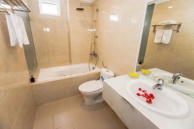 Deluxe Oda, 2 Çift Kişilik Yatak, Küvet, Şehir Manzaralı