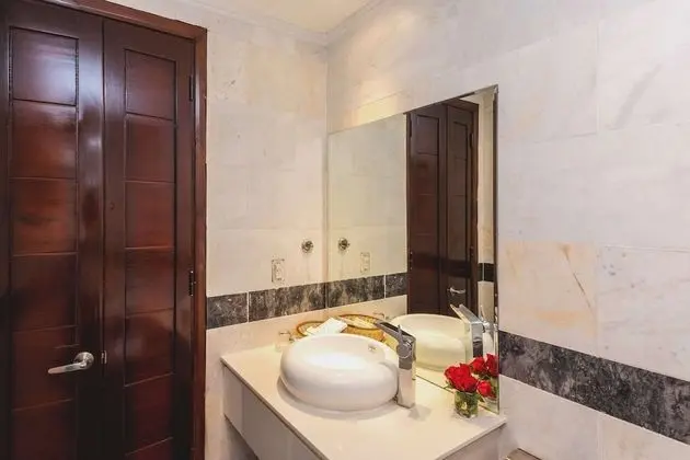 Superior Tek Büyük Yataklı Oda, Küvet, Şehir Manzaralı