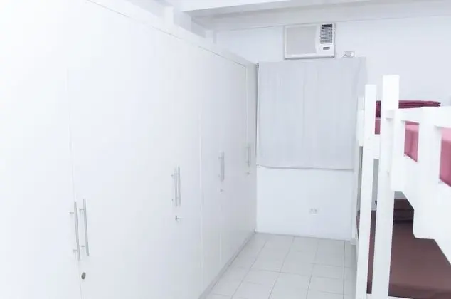 Ortak Ranzalı Oda, 1 Tek Kişilik Yatak