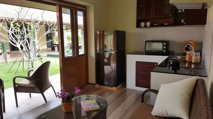 Villa with Kitchen