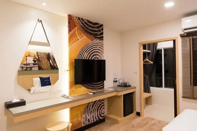 Superior Platform Twin Room, Walk in Closet