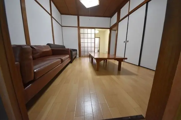 Ev, Sigara İçilmez (Private Vacation)