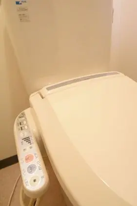 Ev, Sigara İçilmez (Private Vacation)