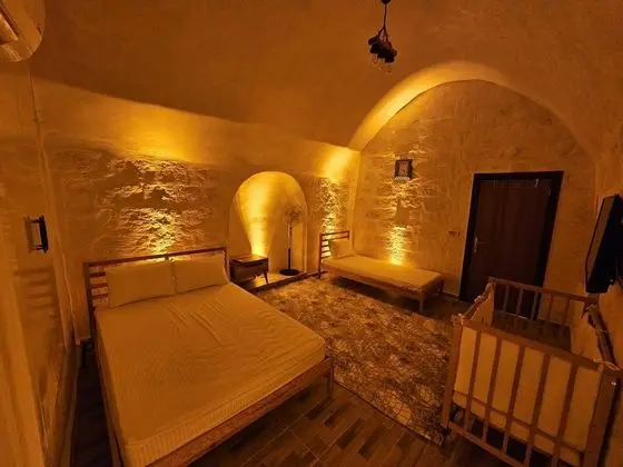 Taş Konak,Avlu Manzaralı,Balkonlu