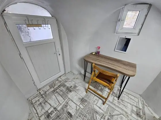 Taş Konak,Avlu Manzaralı,Balkonlu