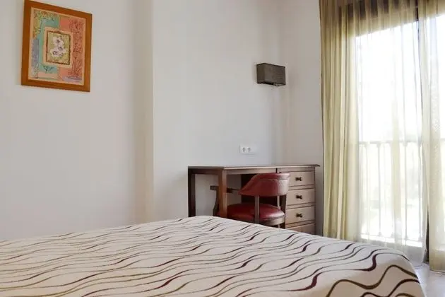 Tek Kişilik Oda, 1 Çift Kişilik Yatak