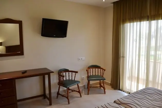 Tek Kişilik Oda, 1 Çift Kişilik Yatak
