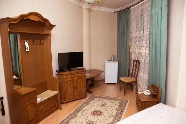 Standard Tek Büyük Yataklı Oda