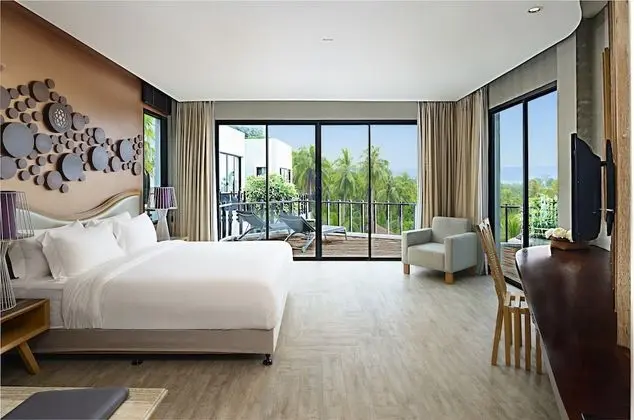 Sunset Grand Sea View