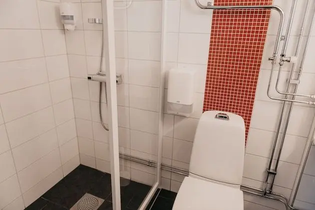 Standard Dört Kişilik Oda