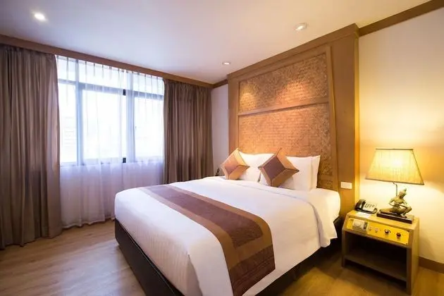 Corner Suite