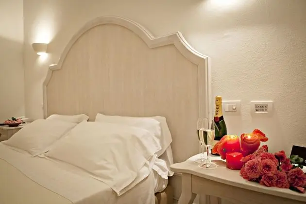 Classic Tek Büyük Yataklı Oda