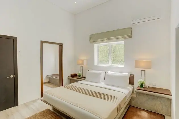 Deluxe Double Room with Free Breakfast