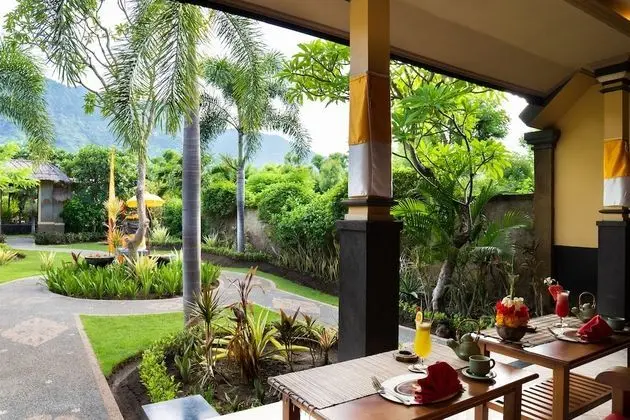 Süit (Mountain & Garden View)