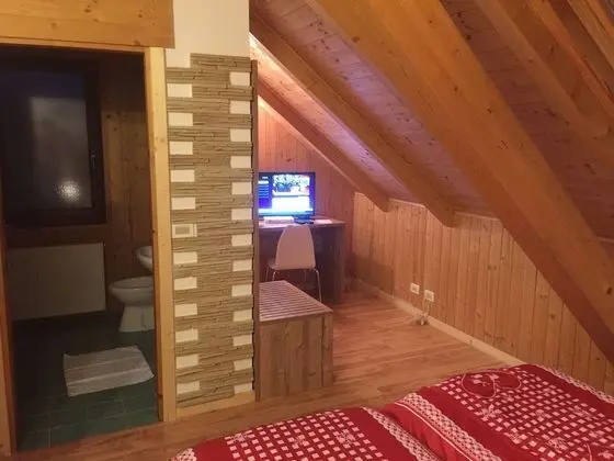 Comfort Tek Büyük veya İki Ayrı Yataklı Oda