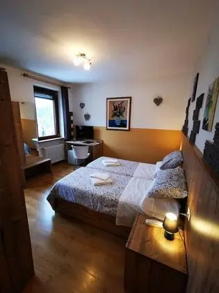 Comfort Tek Büyük veya İki Ayrı Yataklı Oda