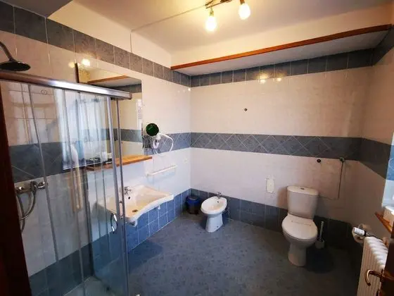 Comfort Tek Büyük veya İki Ayrı Yataklı Oda
