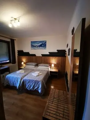 Üç Kişilik Oda
