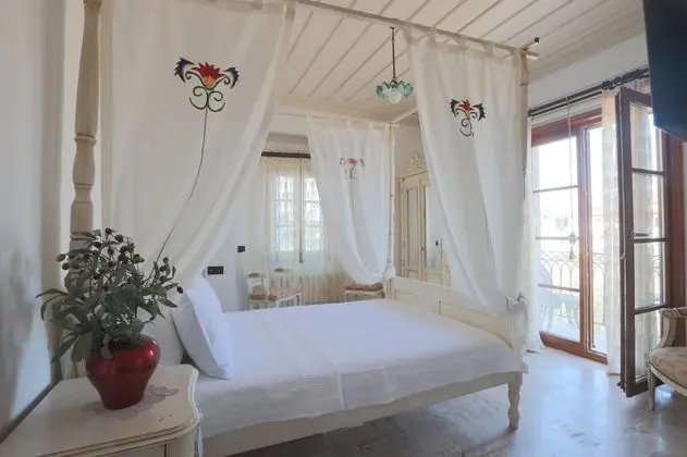 Deluxe Oda Üst Kat, Kısmi Deniz Manzaralı, Balkonlu