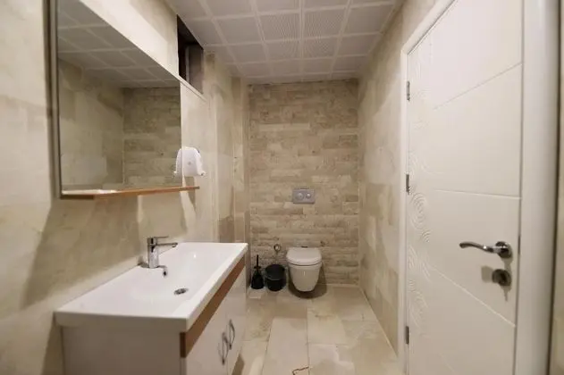 Balkonlu Superior Oda, Dağ veya Havuz Manzaralı, 2. Kat