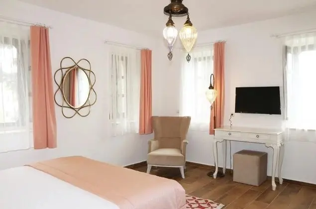 Comfort Oda, Bahçe Manzaralı, Büyük Yataklı