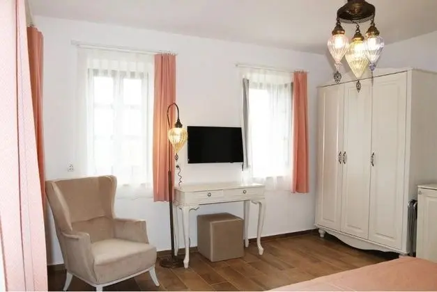 Comfort Oda, Bahçe Manzaralı, Büyük Yataklı