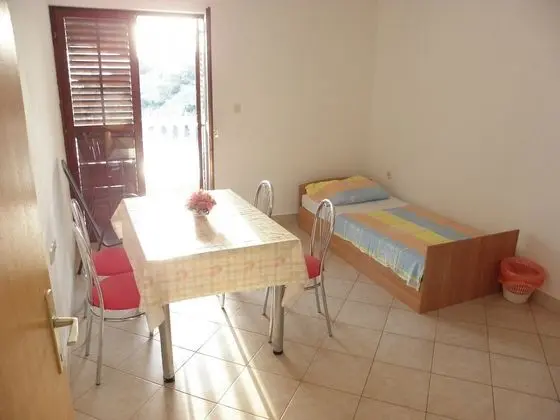 Apart Daire (Taša - 5 m from sea - A5(2+2))
