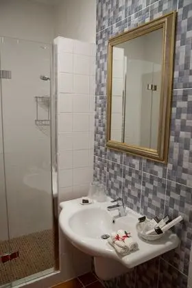 Superior Tek Büyük Yataklı Oda