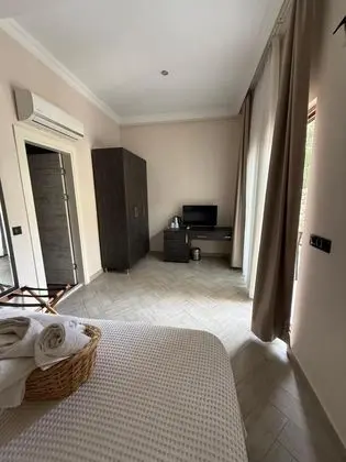 Çift Kişilik,bahçe Manzaralı,balkonsuz