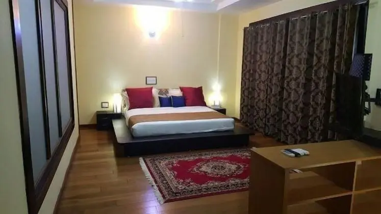 Deluxe Tek Büyük veya İki Ayrı Yataklı Oda