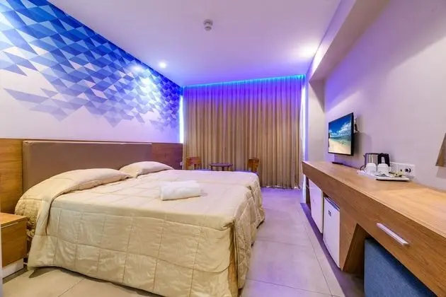 Deluxe Tek Büyük veya İki Ayrı Yataklı Oda (Inland View)