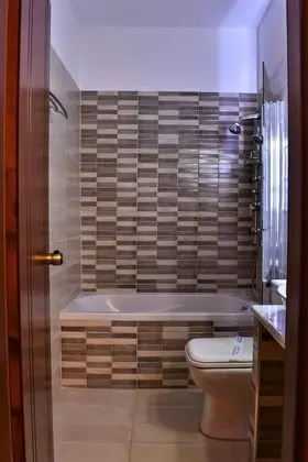 Deluxe Tek Büyük Yataklı Oda, Dağ Manzaralı