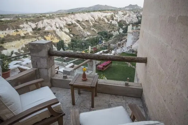 Suite Oda Balkonlu, Bahçe Manzaralı