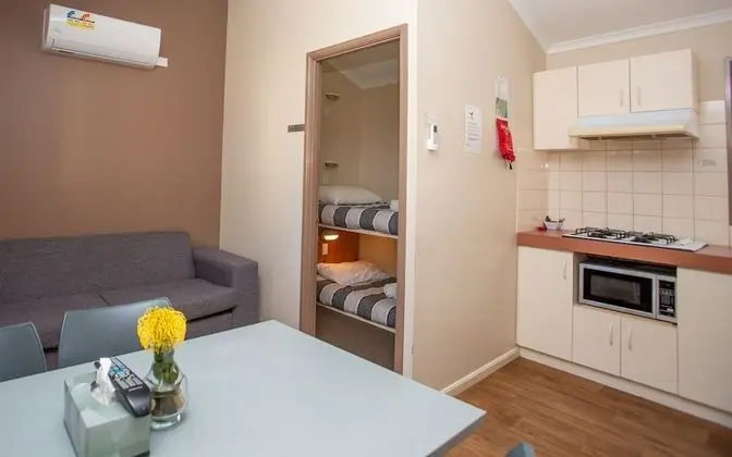 Standard Dağ Evi, 2 Yatak Odası, Sigara İçilmez, Küçük Mutfak (Standard Cabin)