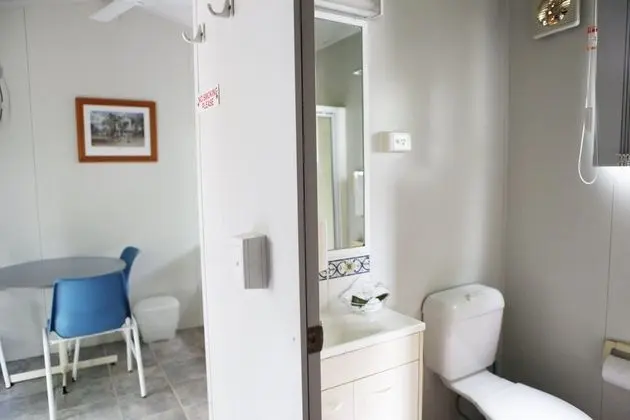 Basic Kulübe (Ensuite Cabin)