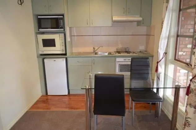 Standard Stüdyo, Sigara İçilmez, Küçük Mutfak (Inland Studio)