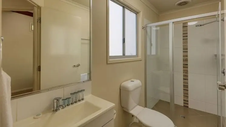 Kulübe (Waterfront 2BR)