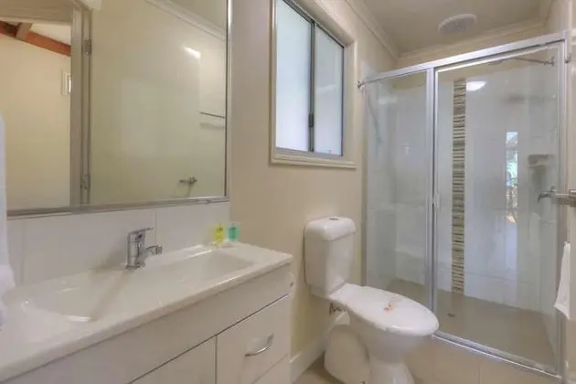 Kulübe (Waterfront 2BR)