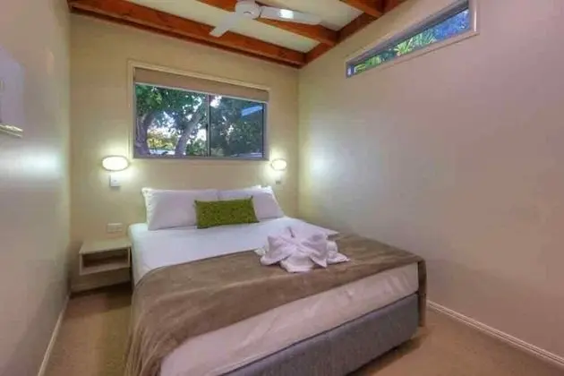 Lake View Cabin (2BR)
