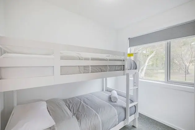 Kulübe, Koy Manzaralı (Sleeps 6)