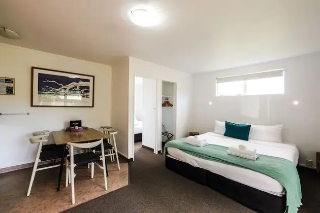 Apart Daire, 2 Yatak Odası, Küçük Mutfak (Self Contained 8 Berth)