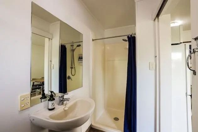Apart Daire, 2 Yatak Odası, Küçük Mutfak (Self Contained 8 Berth)
