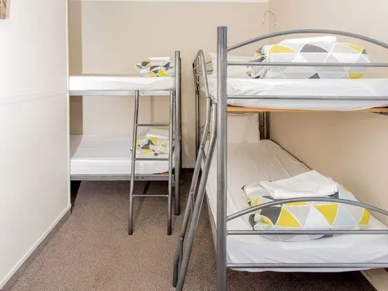 Apart Daire, 2 Yatak Odası, Küçük Mutfak (Self Contained 8 Berth)